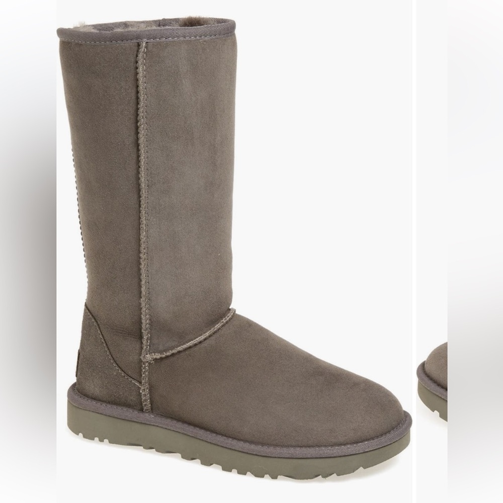 Ugg 
Classic Tall II Boot
Grey - Picture 5 of 11